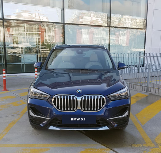 BMW X1 Dış Tasarım ön görünüş, bmw x1 test sürüşü 2019