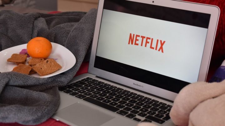 Evde Vakit Geçirmek İçin Netflix Dizileri